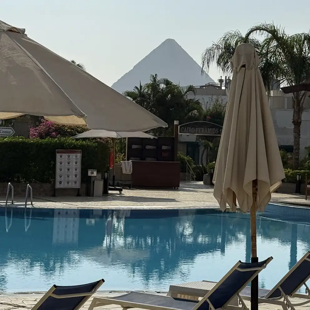 Steinberger hotel by the pyramids