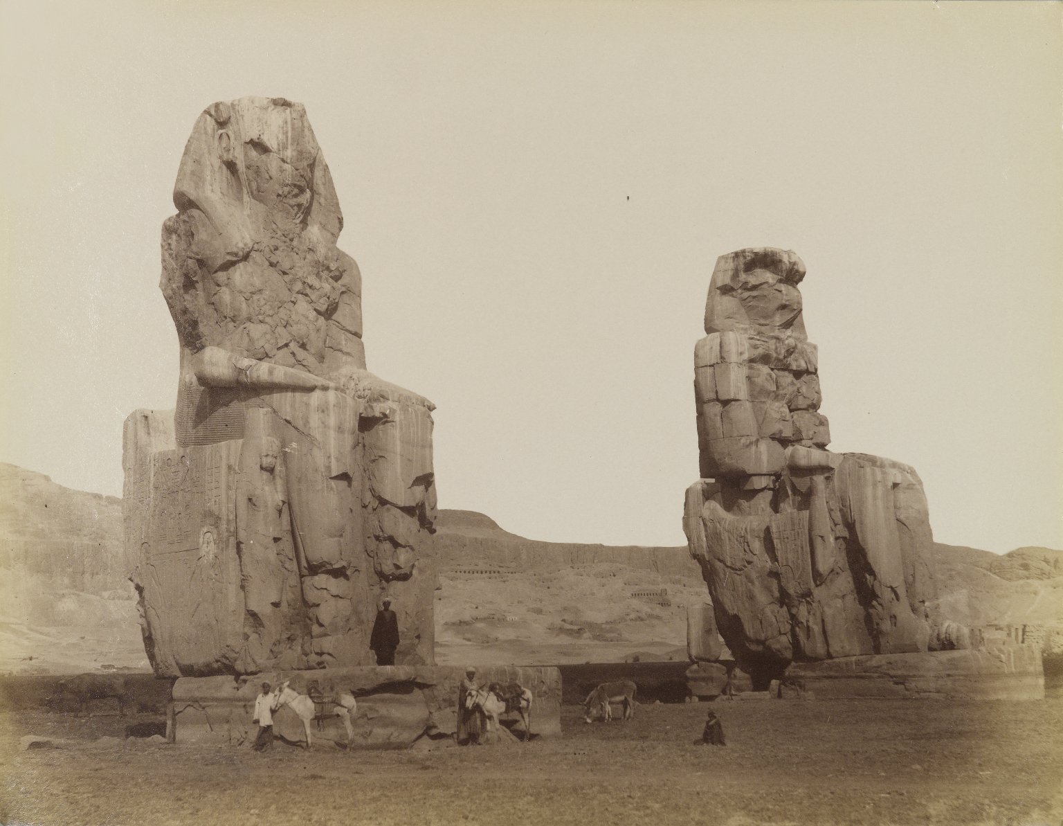 colossi of memnon